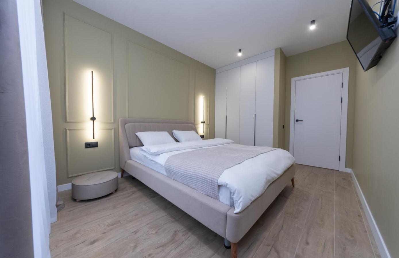 Luxury Apartment Near Metro Station Osokorky Kyiv Exterior photo